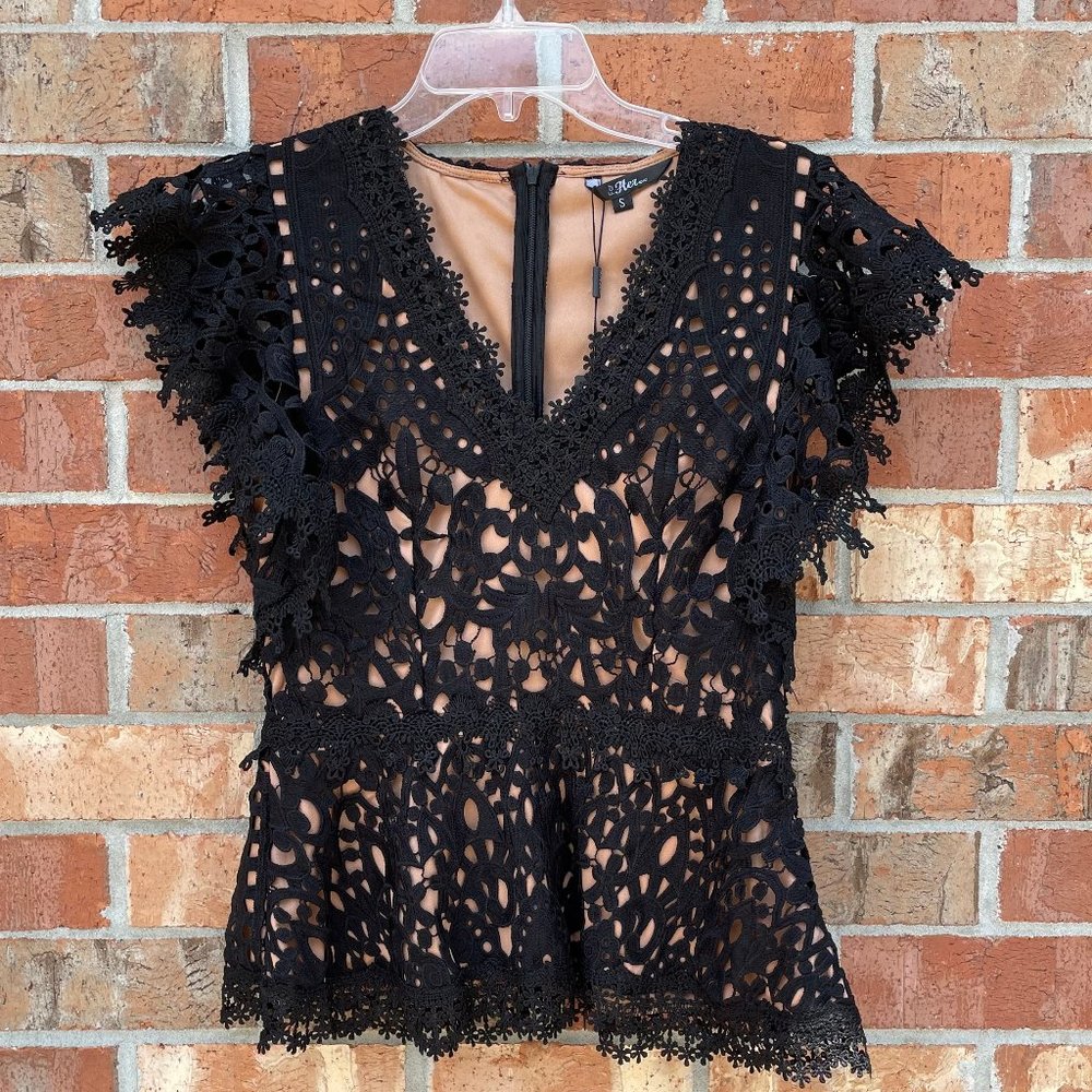 Black Lace Top NWT Size Small Romantic Lined